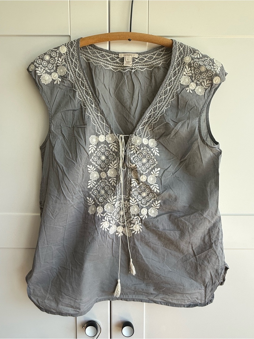 J Crew Sleeveless Gray Embroidered Women’s Top with Tie Front